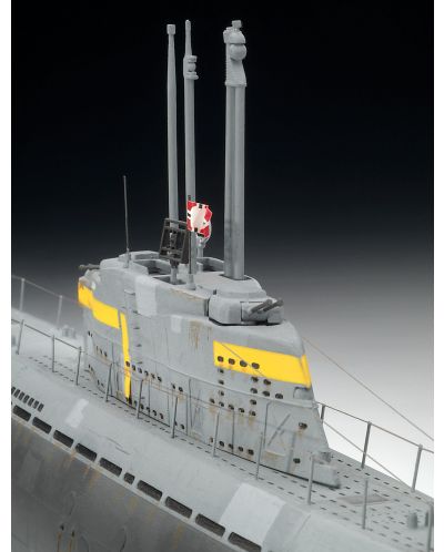 Сглобяем модел Revell Военни: Подводница - Type XXI - 2