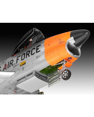 Сглобяем модел Revell Самолет F-86D Dog Sabre - 4