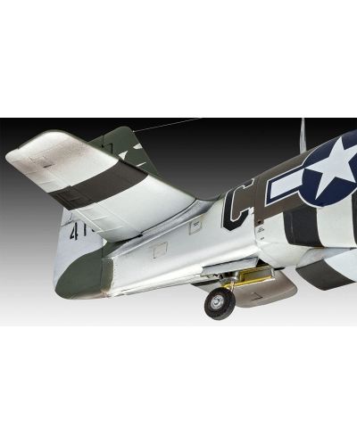 Сглобяем модел Revell Военни: Самолети - Мустанг P-51D ранна версия - 2
