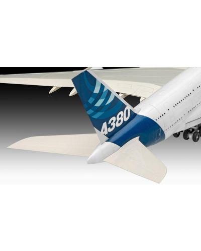 Сглобяем модел Revell Съвременни: Самолети - Еърбъс А380 - 6