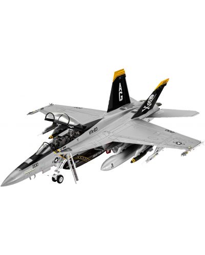 Сглобяем модел Revell Военни: Самолети - Супер Хорнет F/A-18F - 1