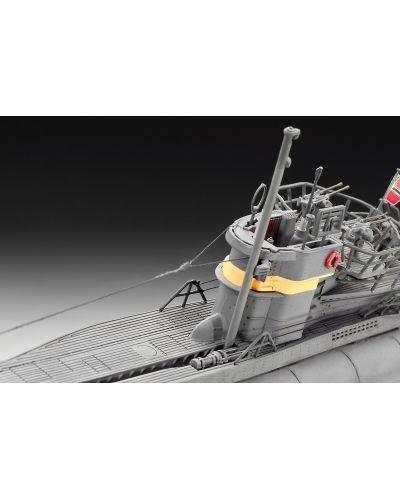 Сглобяем модел Revell Военни: Кораби - Германска подводница TYPE VII C/41 - 3