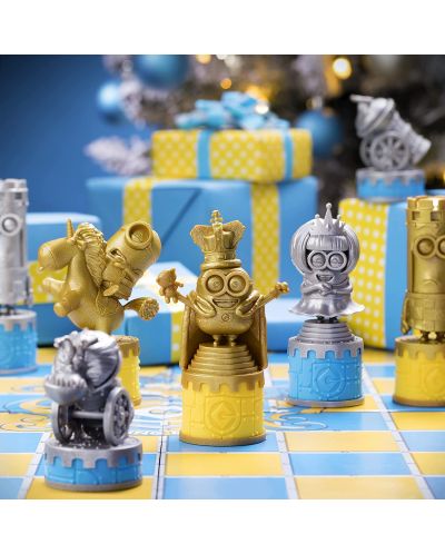 Шах The Noble Collection - Minions Medieval Mayhem Chess Set - 4