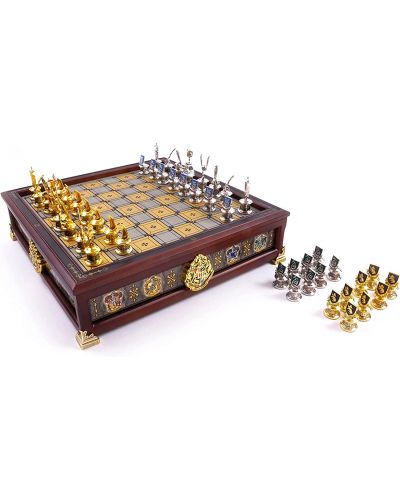 Шах The Noble Collection - The Hogwarts Houses Quidditch Chess Set - 2