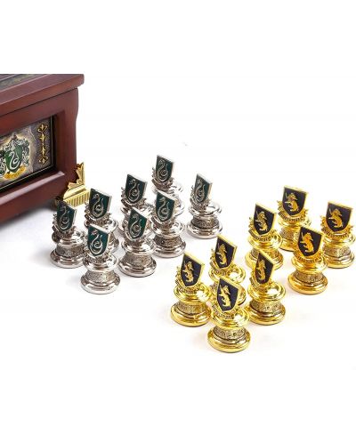 Шах The Noble Collection - The Hogwarts Houses Quidditch Chess Set - 3