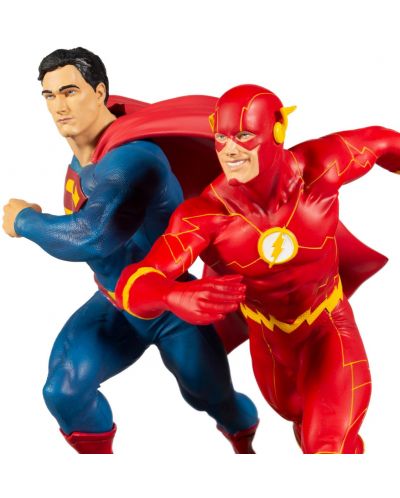 Статуетка DC Direct DC Comics: Justice League - Superman & The Flash Racing (2nd Edition), 26 cm - 6