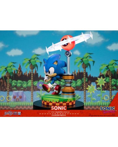 Статуетка First 4 Figures Games: Sonic The Hedgehog - Sonic (Collector's Edition), 27 cm - 9