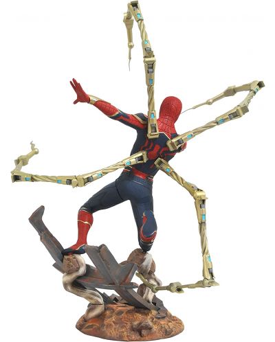 Статуетка Diamond Select Marvel: Avengers - Iron Spider-Man, 30 cm - 2