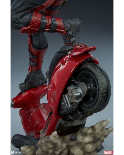 Статуетка Sideshow Collectibles Marvel: Deadpool - Deadpool (Premium Format), 52 cm - 6