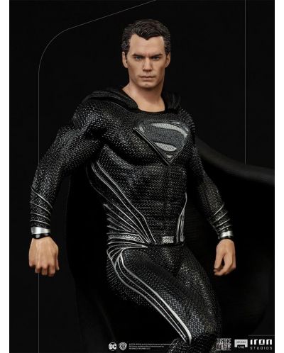 Статуетка Iron Studios DC Comics: Justice League - Black Suit Superman, 30 cm - 7