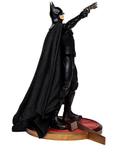 Статуетка DC Direct DC Comics: The Flash - Batman (Michael Keaton), 30 cm - 7