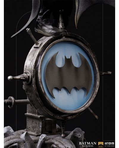 Статуетка Iron Studios DC Comics: Batman - Batman (Batman Returns) (Deluxe Version), 34 cm - 6