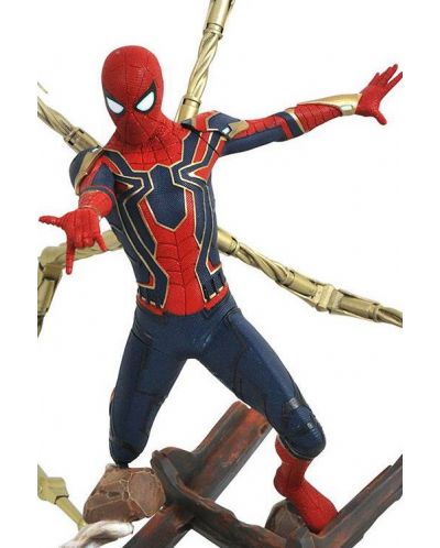 Статуетка Diamond Select Marvel: Avengers - Iron Spider-Man, 30 cm - 4