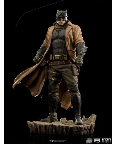 Статуетка Iron Studios DC Comics: Justice League - Knightmare Batman (Zack Snyder's Justice League), 22 cm - 4