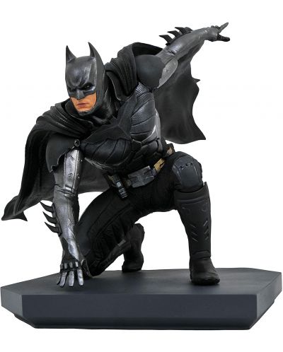 Статуетка Diamond Select DC Comics: Batman - Injustice 2, 15 cm - 1