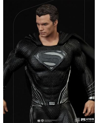 Статуетка Iron Studios DC Comics: Justice League - Black Suit Superman, 30 cm - 9