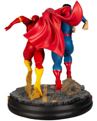 Статуетка DC Direct DC Comics: Justice League - Superman & The Flash Racing (2nd Edition), 26 cm - 2