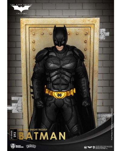 Статуетка Beast Kingdom DC Comics: Batman - Batman (The Dark Knight), 16 cm - 6