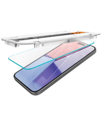 Стъклен протектор Spigen - Glas.tR EZ Fit HD, iPhone 15 - 5