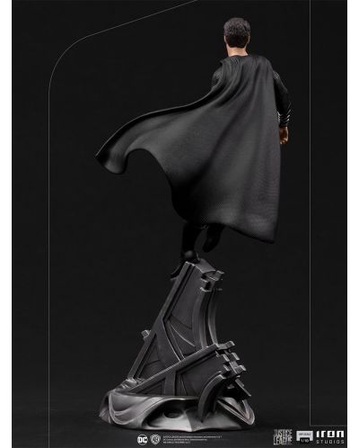 Статуетка Iron Studios DC Comics: Justice League - Black Suit Superman, 30 cm - 5