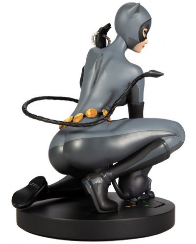 Статуетка DC Direct DC Comics: Batman - Catwoman (by Stanley Artgerm Lau), 19 cm - 5
