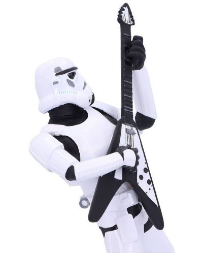 Статуетка Nemesis Now Movies: Star Wars - Rock On! Stormtrooper, 18 cm - 6