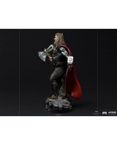 Статуетка Iron Studios Marvel: Avengers - Thor Ultimate, 23 cm - 2