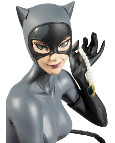 Статуетка DC Direct DC Comics: Batman - Catwoman (by Stanley Artgerm Lau), 19 cm - 7