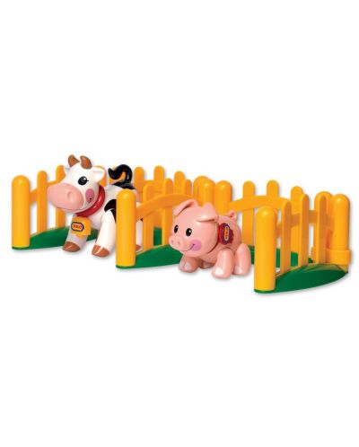 Tolo First Friends Играчка Ограда с крава и прасе - 1-5 г.