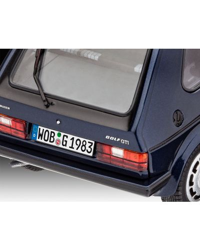 Сглобяем модел Revell - 35 години VW Golf Pirelli GTI (05694) - 6