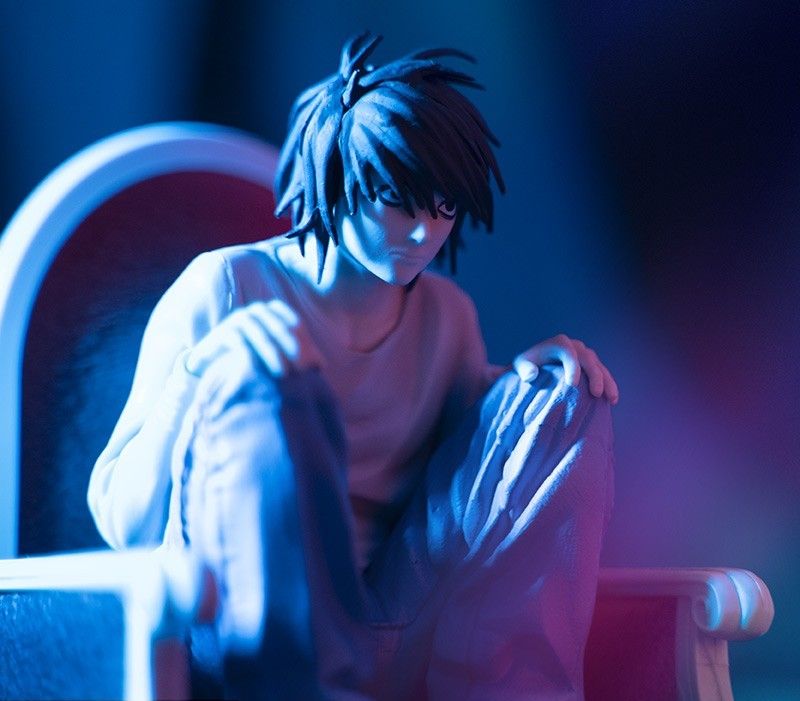 Статуетка ABYstyle Animation: Death Note - L, 15 cm | Ozone.bg