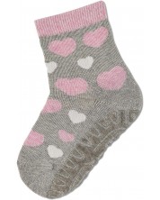Чорапи с неплъзгащо стъпало Sterntaler - Сърчица, 23/24 размер, 2-3 г, сиви