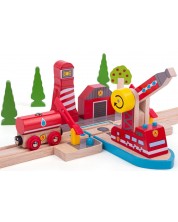 Детски дървен комплект Bigjigs - Морско влаково спасяване при пожар -1