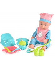 Пишкаща кукла-бебе Moni Toys - Със синя шапка и аксесоари, 36 cm