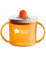 Преходна чаша Tommee Tippee - First cup, 4 м+, 190 ml, оранжева
