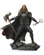 Статуетка Iron Studios Marvel: Avengers - Thor Ultimate, 23 cm