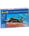 Сглобяем модел на изтребител Revell - F-117 Stealth Fighter (04037) - 5t