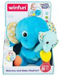 Плюшена играчка с дрънкалка Winfun Little Pals -  Слон с бебе слонче - 2t