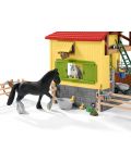 Комплект Schleich Farm World - Двуетажна конюшня, с фигурки и аксесоари - 6t