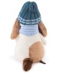 Плюшена играчка Budi Basa - Кученце Бартоломей, със синя шапка и шал, 27 cm - 3t