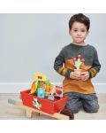 Дървен игрален комплект Tender Leaf Toys - Градинарска количка с аксесоари - 5t