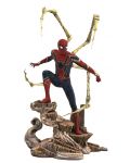 Статуетка Diamond Select Marvel: Avengers - Iron Spider-Man, 23 cm - 1t