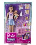 Игрален комплект Barbie Skipper - Барби детегледачка с лилави кичурии потник с пеперудка  - 1t