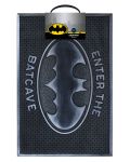 Изтривалка за врата Pyramid DC Comics: Batman - Welcome To The Batcave - 2t