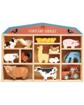 Комплект дървени фигурки Tender Leaf Toys - Животните от фермата в поставка - 4t