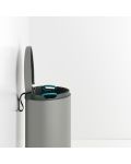 Кош за отпадъци Brabantia - FlatBack+, 30 l, Mineral Concrete Grey - 4t