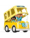 Конструктор LEGO Duplo - В автобуса (10988) - 3t