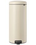 Кош за отпадъци с педал Brabantia - NewIcon, 30 L, бежов - 1t