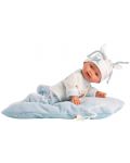 Кукла-бебе Llorens - Със сини дрешки, възглавничка и бяла шапка, 26 cm - 2t