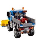 Конструктор Lego City - Камион за почистване на улиците с ремарке и багер (60152) - 5t